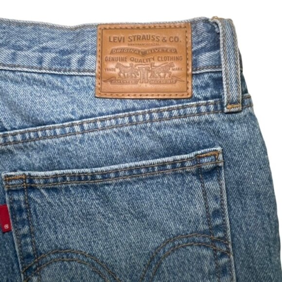 LEVI'S Premium Button Fly High-Rise Ankle Wedgie Jeans in Shut Up Wash - Size 30 - Picture 8 of 13